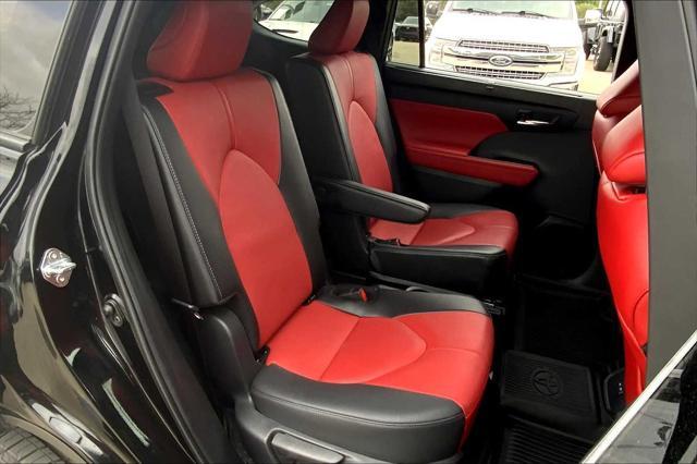 used 2024 Toyota Highlander car, priced at $43,590