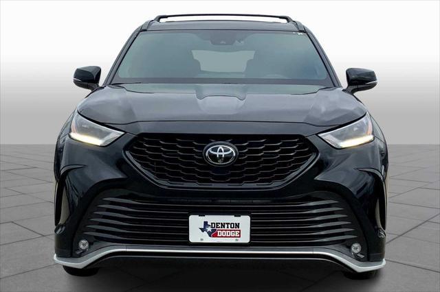 used 2024 Toyota Highlander car, priced at $43,590