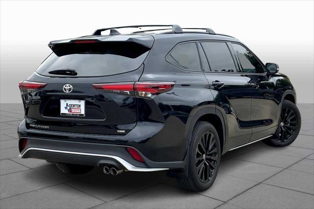 used 2024 Toyota Highlander car, priced at $43,590