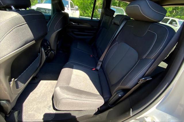 used 2024 Jeep Grand Cherokee car, priced at $32,990