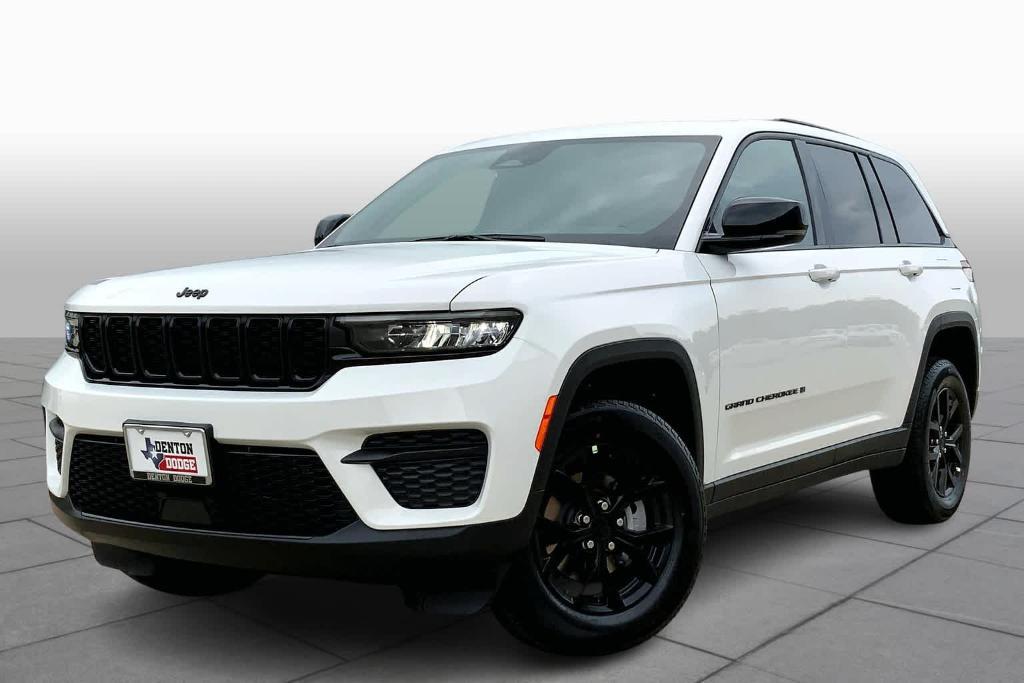 new 2024 Jeep Grand Cherokee car, priced at $42,499