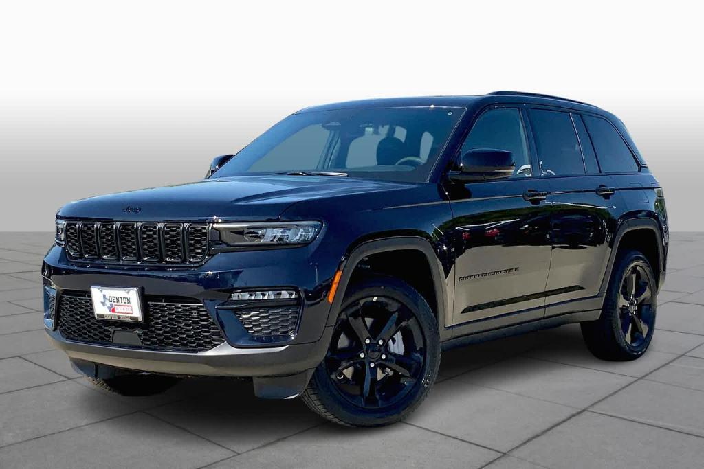 new 2024 Jeep Grand Cherokee car, priced at $47,999