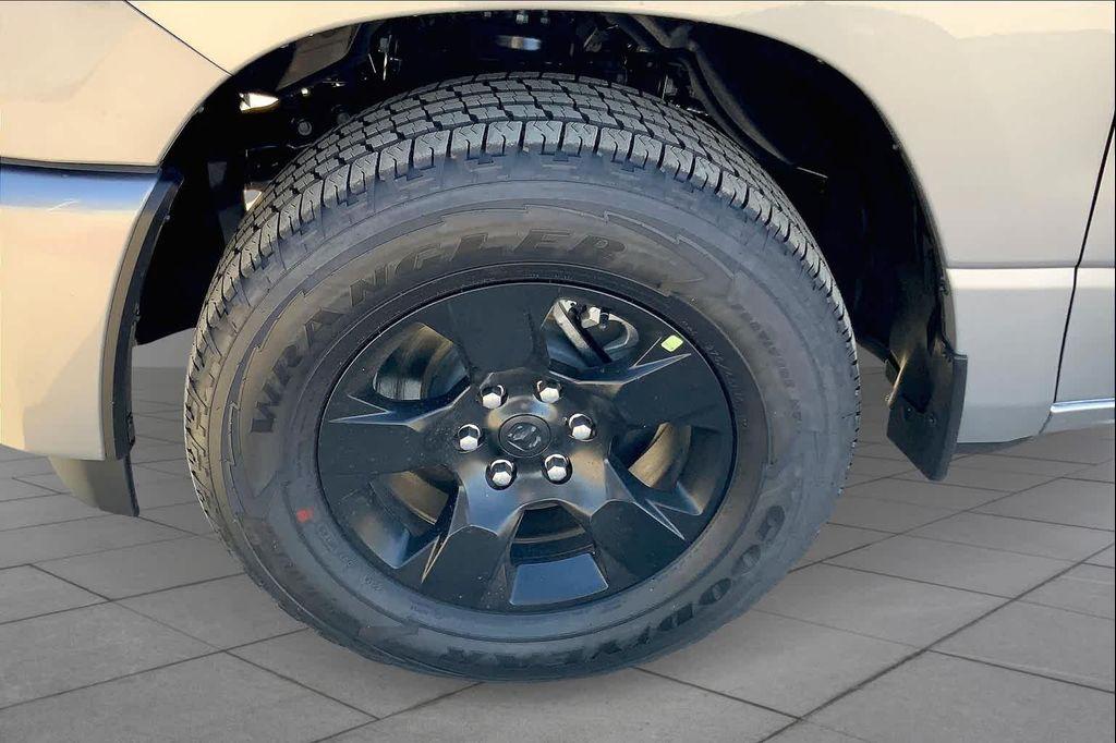 new 2025 Ram 1500 car, priced at $43,499