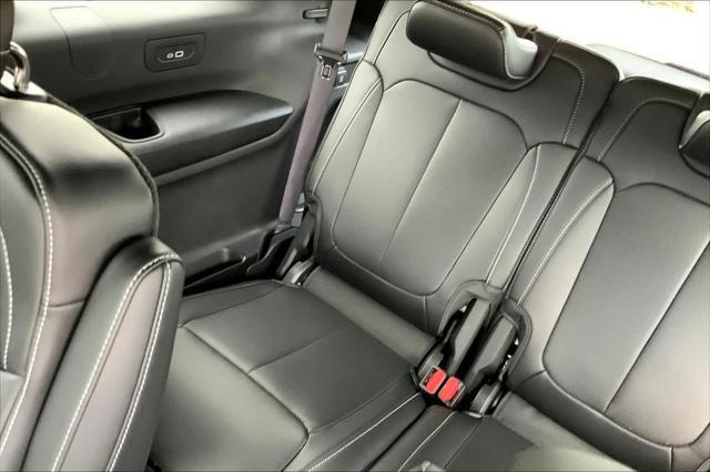 new 2025 Jeep Grand Cherokee L car, priced at $59,435