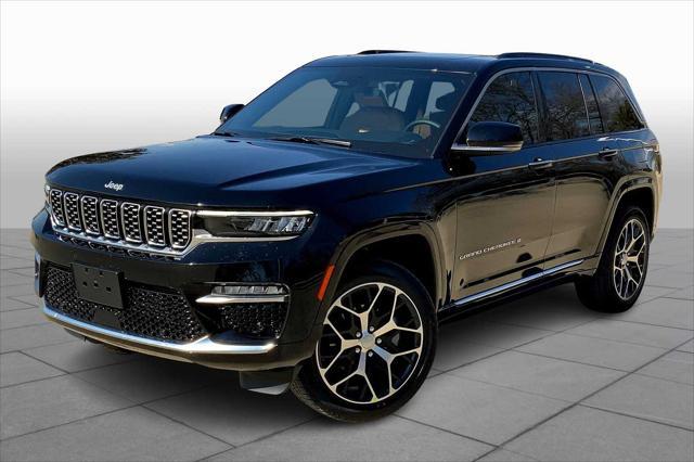 new 2025 Jeep Grand Cherokee car, priced at $60,999