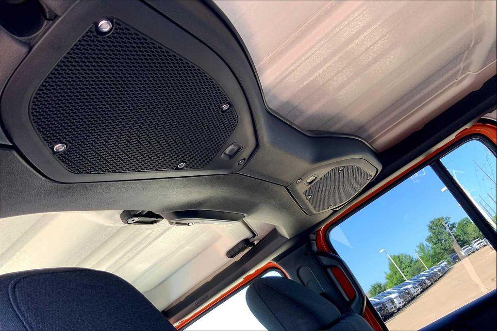 new 2025 Jeep Wrangler car, priced at $46,999