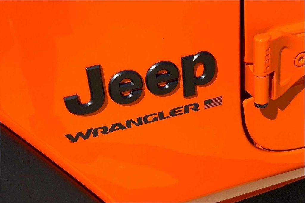 new 2025 Jeep Wrangler car, priced at $46,999