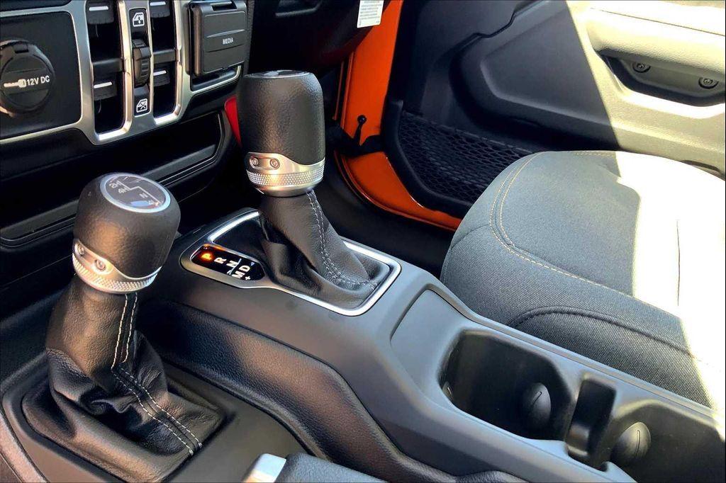 new 2025 Jeep Wrangler car, priced at $46,999
