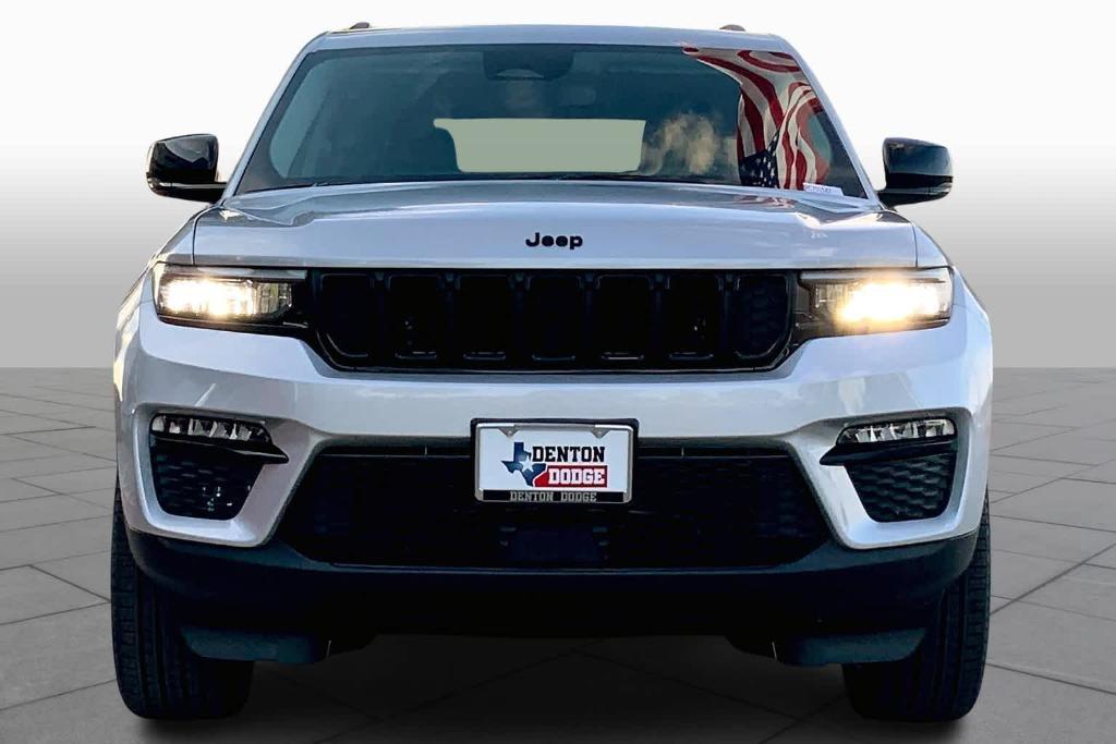 new 2024 Jeep Grand Cherokee car, priced at $48,999