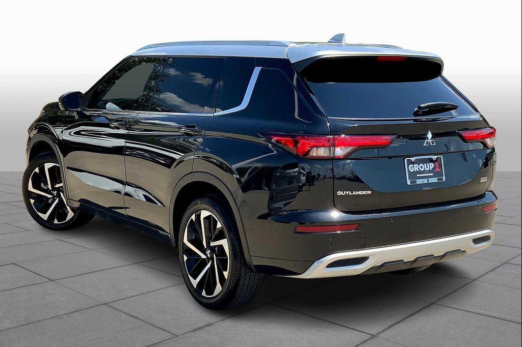 used 2024 Mitsubishi Outlander car, priced at $30,890