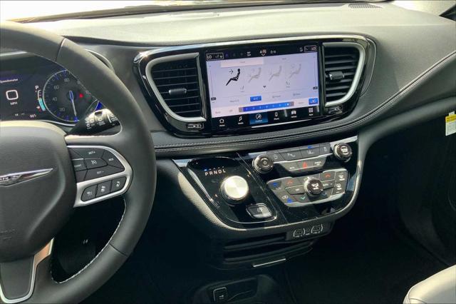 new 2025 Chrysler Pacifica car, priced at $44,445