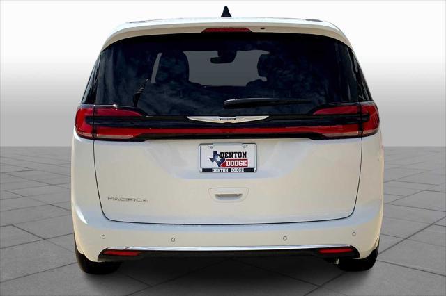 new 2025 Chrysler Pacifica car, priced at $44,445