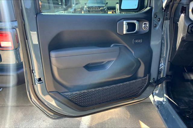 new 2025 Jeep Wrangler car, priced at $52,440