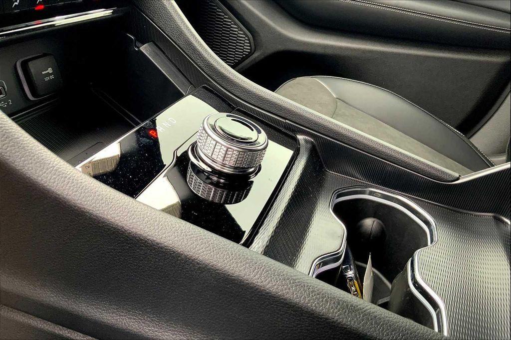 new 2025 Jeep Grand Cherokee car, priced at $42,499