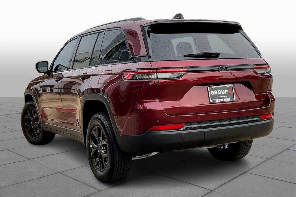 new 2025 Jeep Grand Cherokee car, priced at $42,499