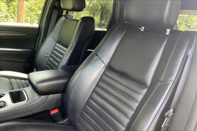 used 2021 Jeep Grand Cherokee car, priced at $25,590