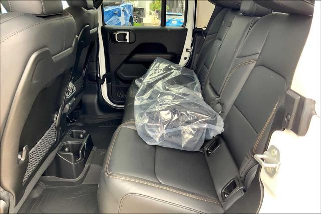 new 2025 Jeep Gladiator car, priced at $49,855
