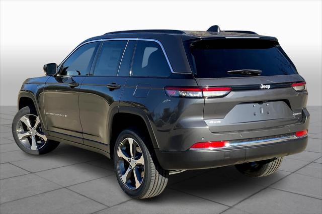 new 2025 Jeep Grand Cherokee car, priced at $48,999