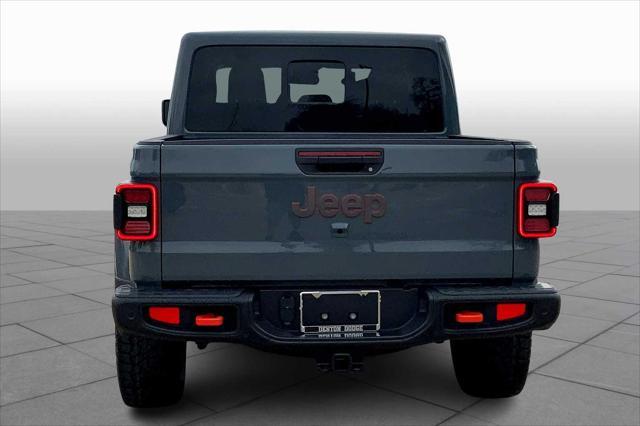 new 2025 Jeep Gladiator car, priced at $57,999