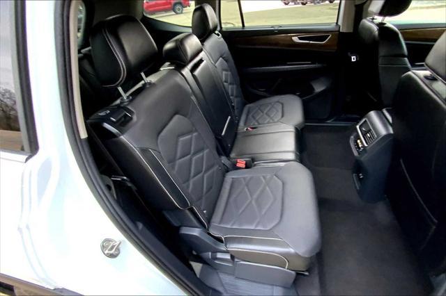 used 2024 Volkswagen Atlas car, priced at $32,990