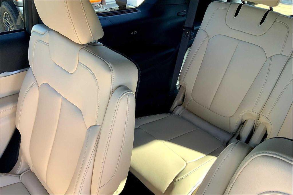 new 2025 Jeep Grand Cherokee L car, priced at $48,999
