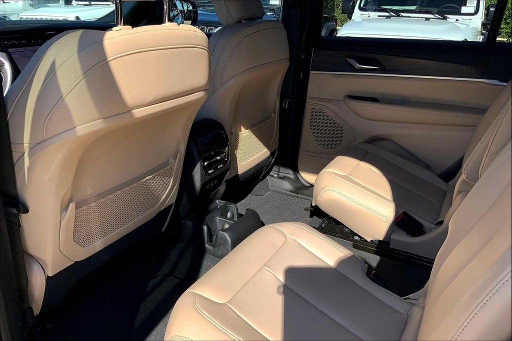 new 2025 Jeep Grand Cherokee L car, priced at $48,999