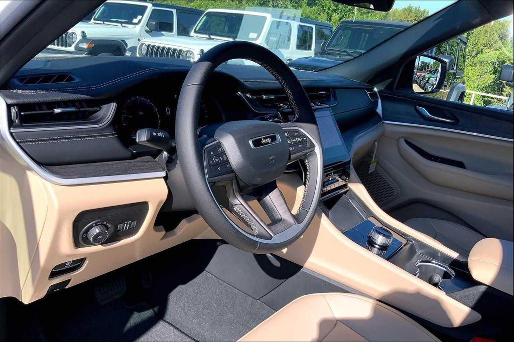 new 2025 Jeep Grand Cherokee L car, priced at $48,999