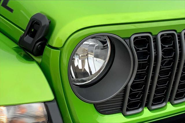 new 2025 Jeep Gladiator car, priced at $48,855