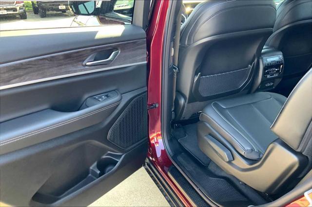 new 2025 Jeep Grand Cherokee L car, priced at $52,110