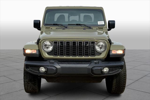 new 2025 Jeep Gladiator car, priced at $43,385