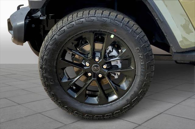 new 2025 Jeep Gladiator car, priced at $43,385