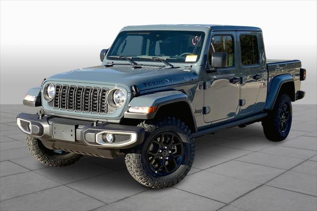 new 2025 Jeep Gladiator car, priced at $45,999