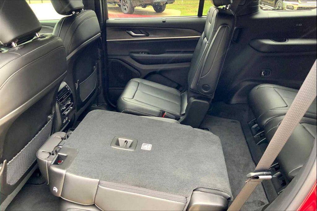 new 2025 Jeep Grand Cherokee L car, priced at $53,499