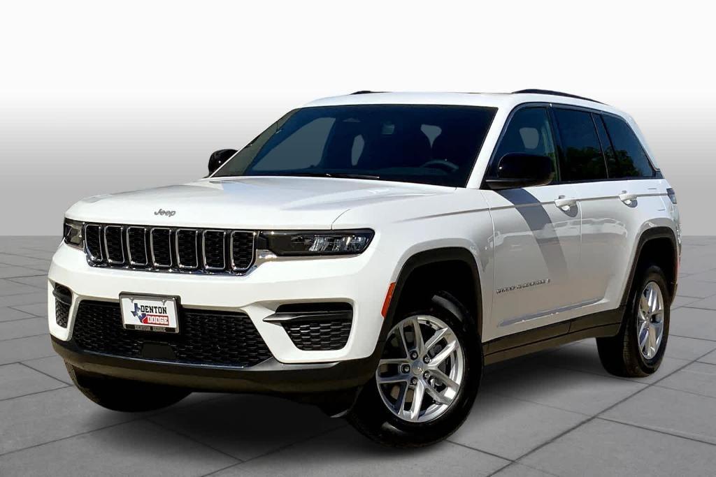 new 2024 Jeep Grand Cherokee car, priced at $35,999