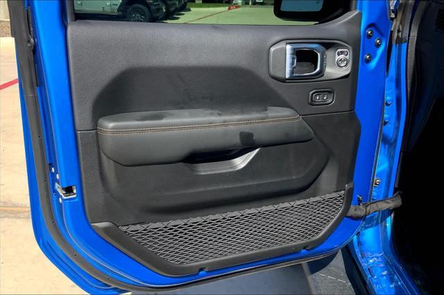 new 2025 Jeep Gladiator car, priced at $50,180