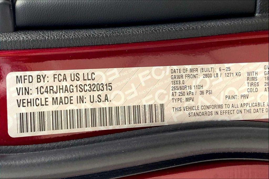 new 2025 Jeep Grand Cherokee car, priced at $43,499