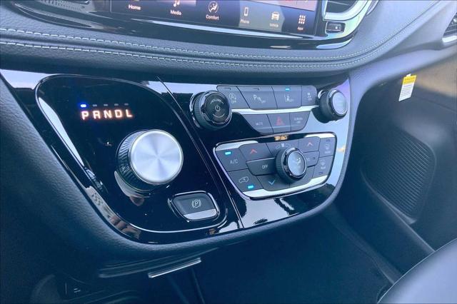 new 2025 Chrysler Pacifica car, priced at $44,445