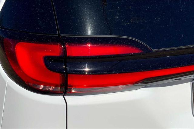 new 2025 Chrysler Pacifica car, priced at $44,445