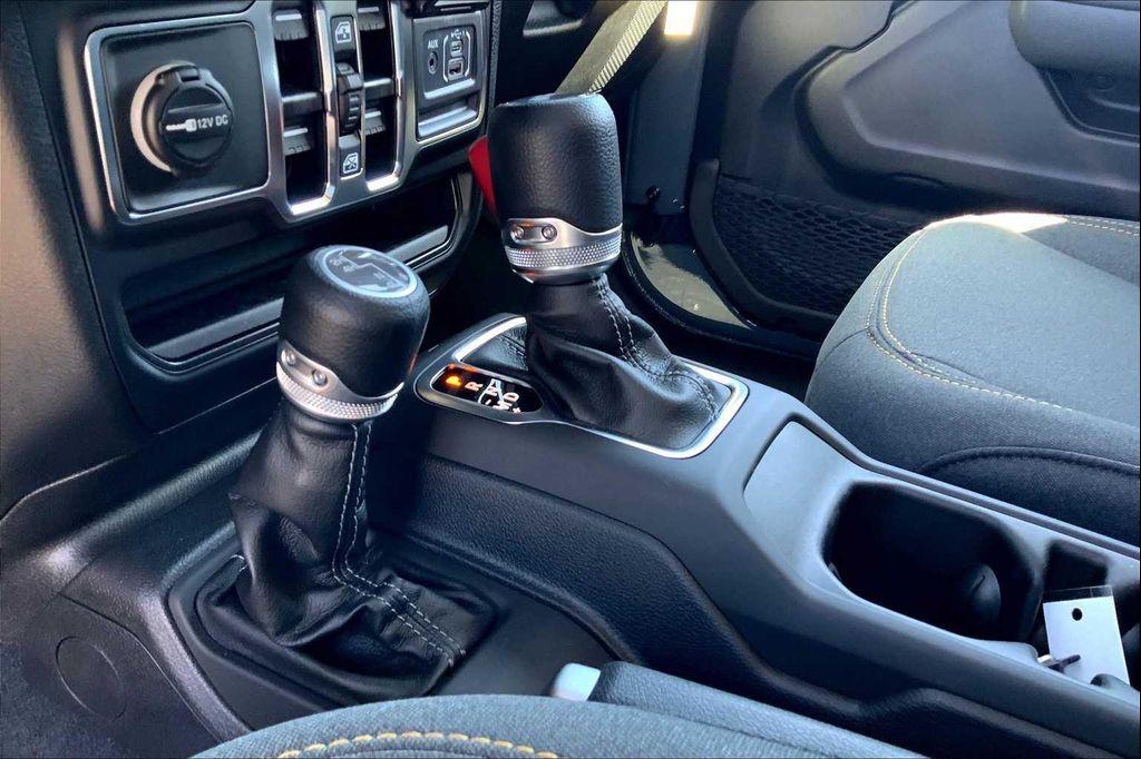new 2025 Jeep Wrangler car, priced at $46,999