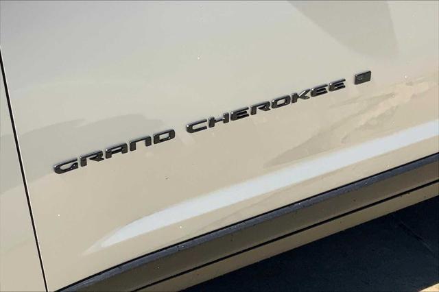 new 2025 Jeep Grand Cherokee car, priced at $48,375
