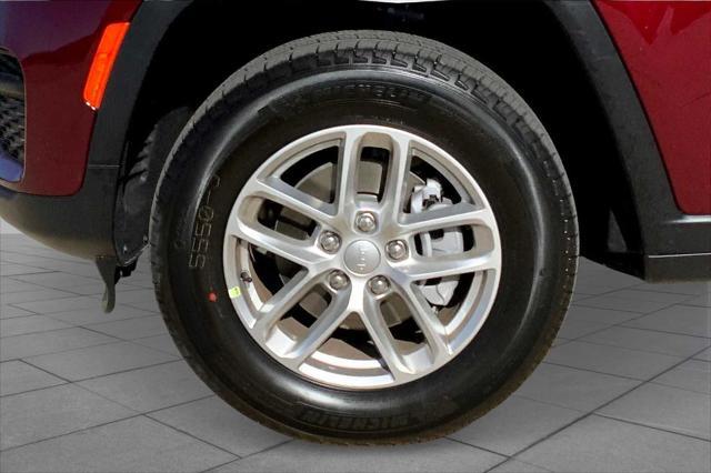 new 2025 Jeep Grand Cherokee car, priced at $42,175