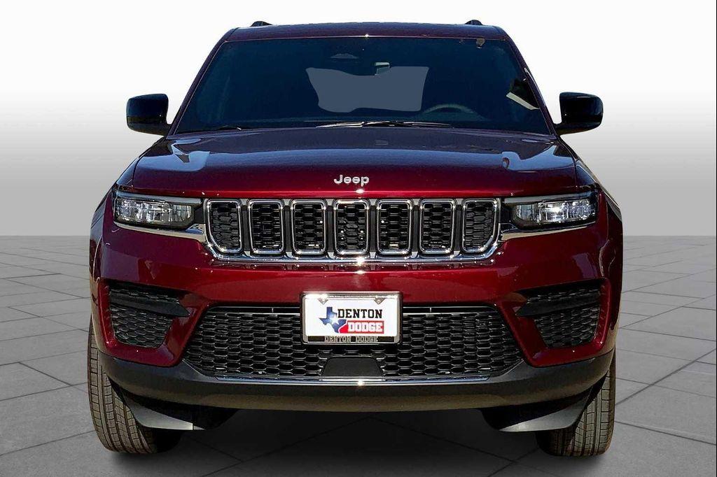 new 2025 Jeep Grand Cherokee car, priced at $37,999