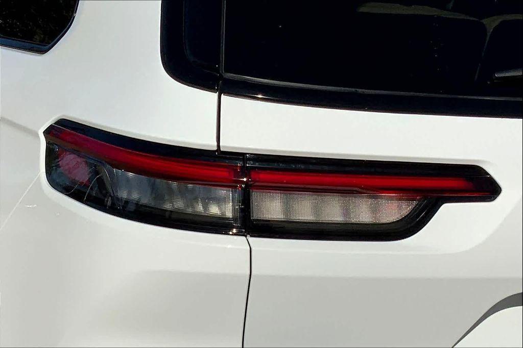 new 2025 Jeep Grand Cherokee L car, priced at $44,999