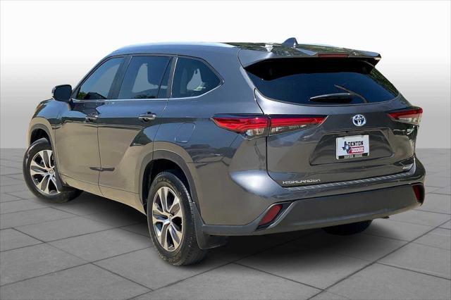 used 2023 Toyota Highlander Hybrid car, priced at $39,990