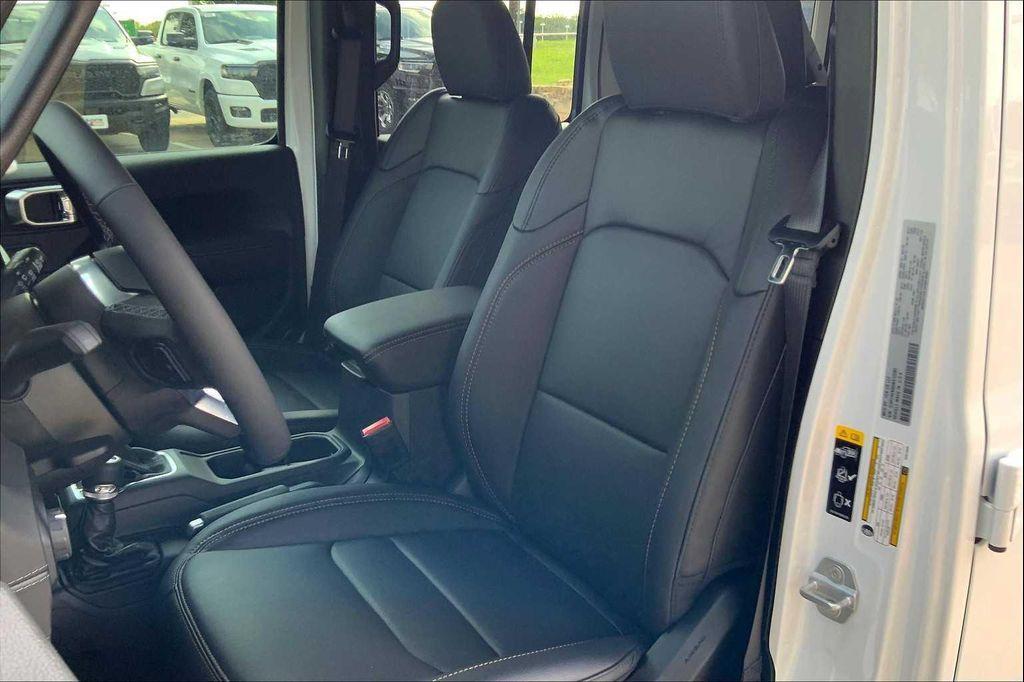 new 2025 Jeep Wrangler car, priced at $52,999
