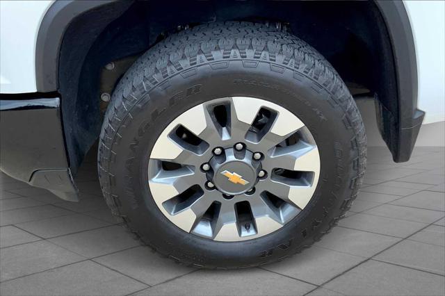 used 2024 Chevrolet Silverado 2500 car, priced at $47,990
