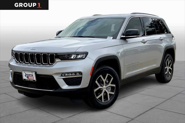 new 2025 Jeep Grand Cherokee car, priced at $55,705