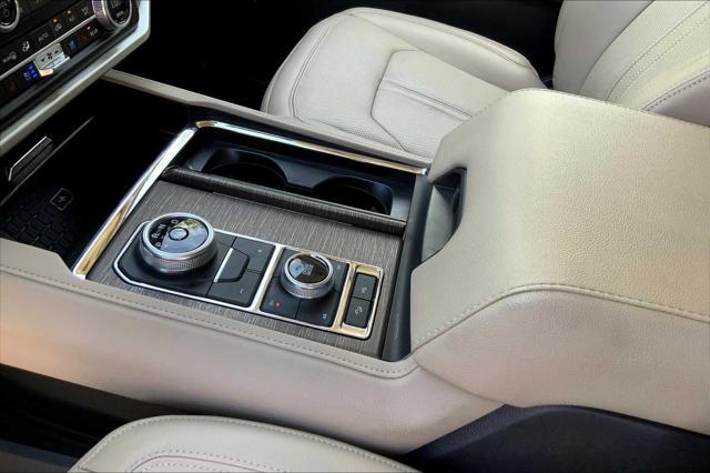 used 2024 Ford Expedition car, priced at $67,390