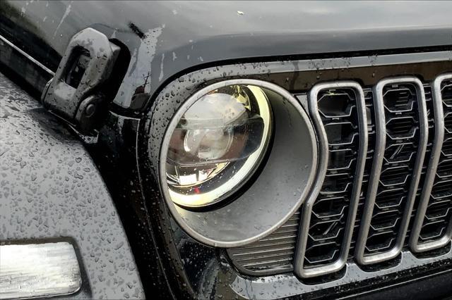 new 2025 Jeep Wrangler car, priced at $54,165