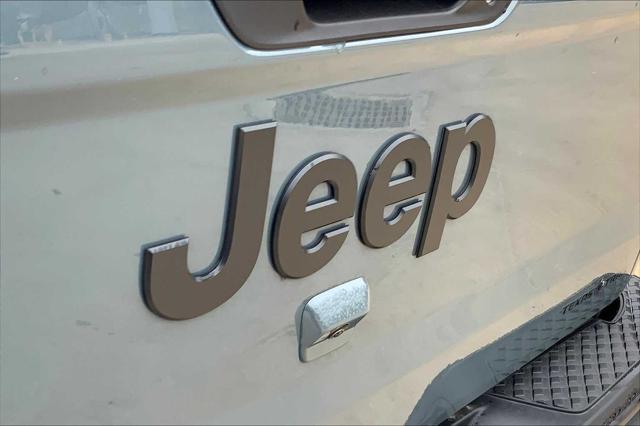 new 2024 Jeep Gladiator car, priced at $47,999